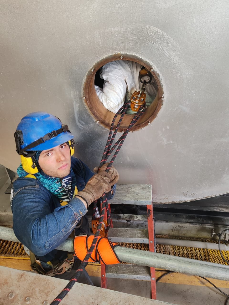 Preparación y acceso seguro a espacio confinado